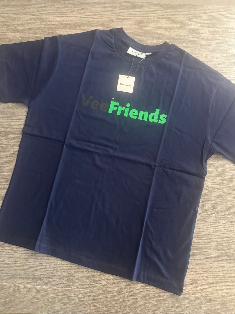 VeeFriends Men’s Classic T-Shirt Navy Size M collectible